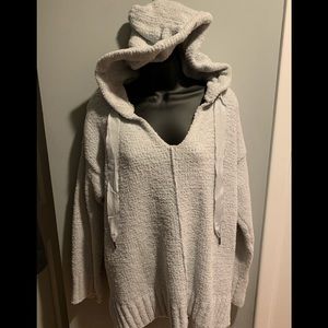 Hooded sweater